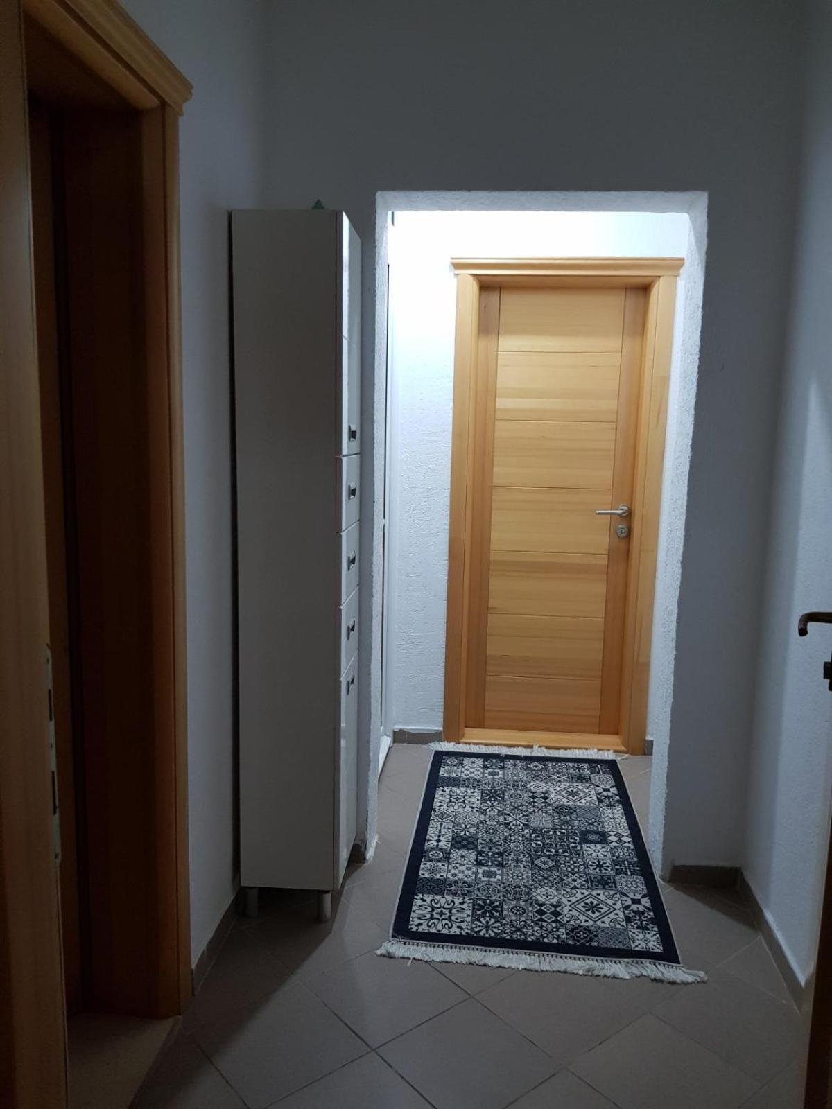 Apartmani Mina Бар Екстер'єр фото
