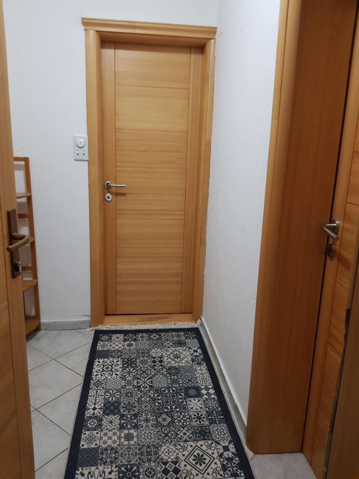Apartmani Mina Бар Екстер'єр фото